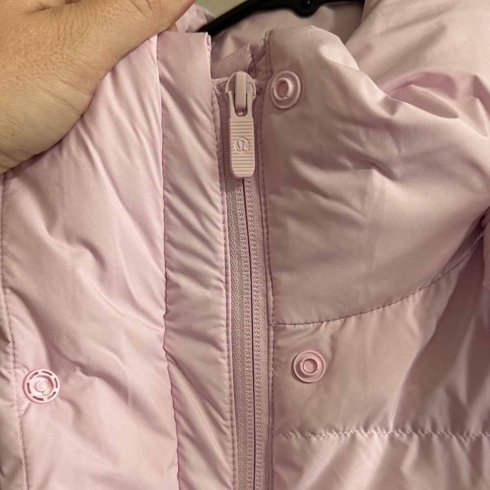 lululemon athletica Wonder puff vest - Picture 5 of 5